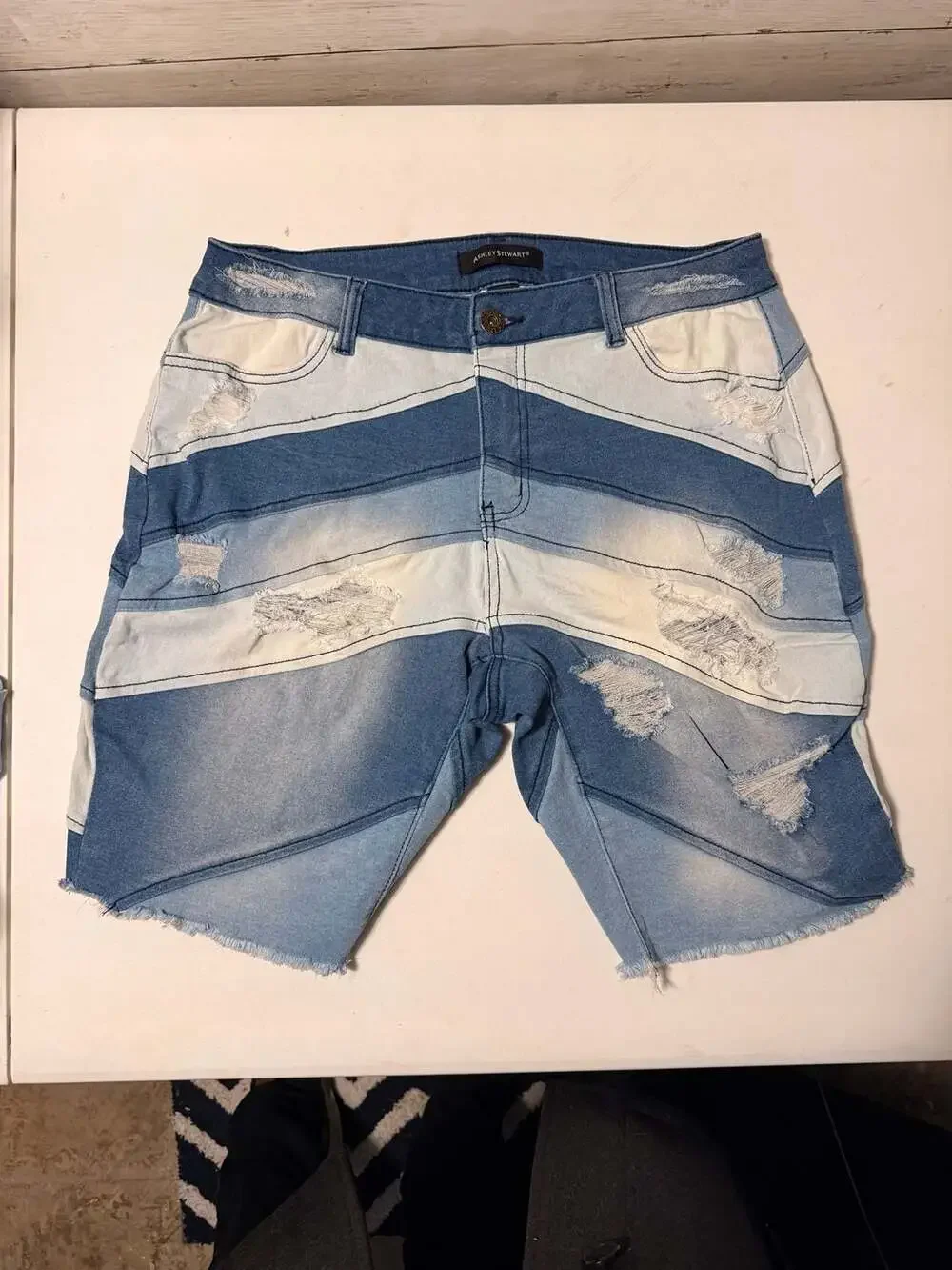 NWT Ashley Stewart Plus Size Distressed Chevron Patchwork Denim Shorts Size‎ 14